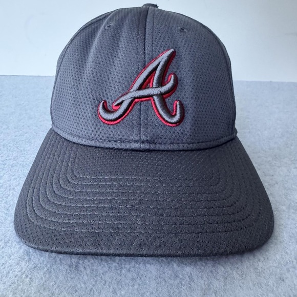 New Era Other - Atlanta Braves Hat Cap Fitted Mens Large Gray MLB Baseball New Era 39THIRTY